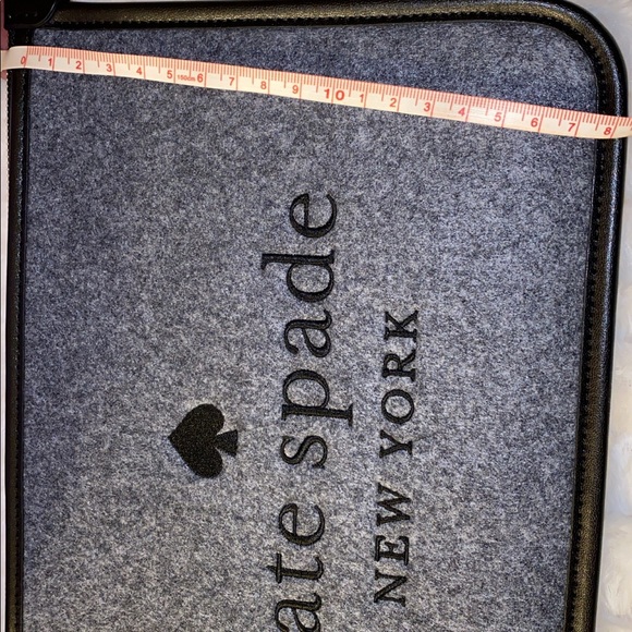 Kate Spade ♠️ Authentic Pouch - Picture 7 of 8